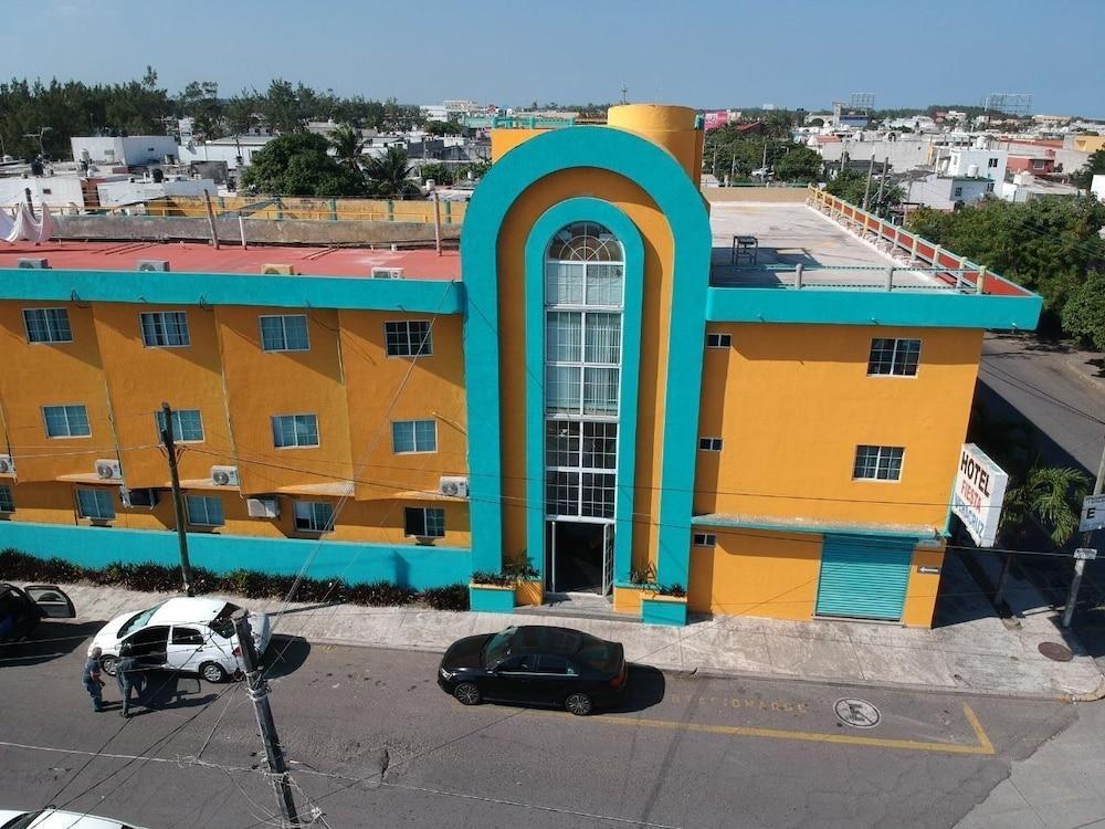 Fiesta Hotel